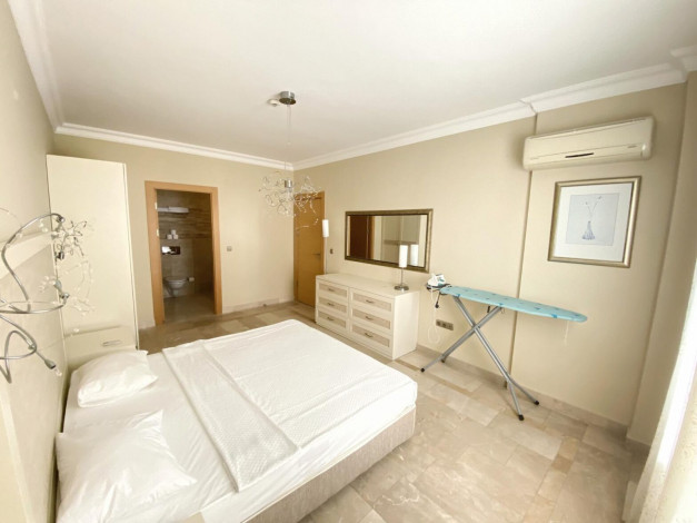 Меблированная трехкомнатная квартира в  шикарном комплексе,района Каргыджак,105м - Ракурс 22