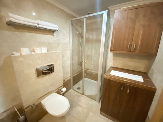 Меблированная трехкомнатная квартира в  шикарном комплексе,района Каргыджак,105м - Ракурс 25