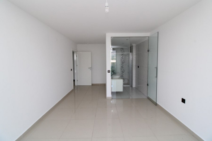 Просторная квартира 2+1 вблизи от моря в районе Кестель, 110 м2 - Ракурс 14