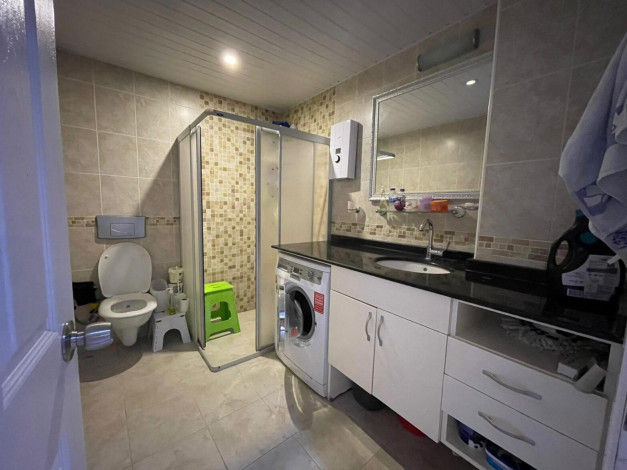 Трехкомнатная квартира в 300 метрах от пляжа в районе Махмутлар, 110 м2 - Ракурс 5