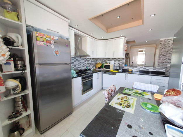 Трехкомнатная квартира в 300 метрах от пляжа в районе Махмутлар, 110 м2 - Ракурс 12