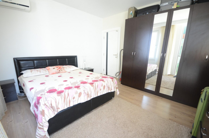 Меблированная трехкомнатная квартира с видом на речку Димчай в районе Кестель, 137м - Ракурс 5