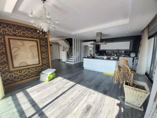 Апартаменты 3+1 в 300м от моря в районе Каргыджак,230м2 - Ракурс 14