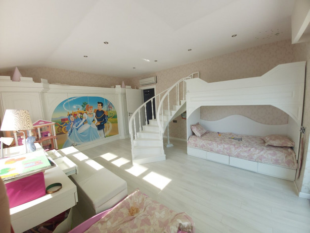 Апартаменты 3+1 в 300м от моря в районе Каргыджак,230м2 - Ракурс 19