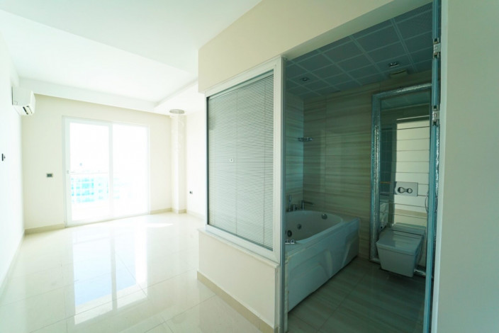 Меблированная трехкомнатная квартира с видом на море в районе Махмутлар, 120м - Ракурс 18