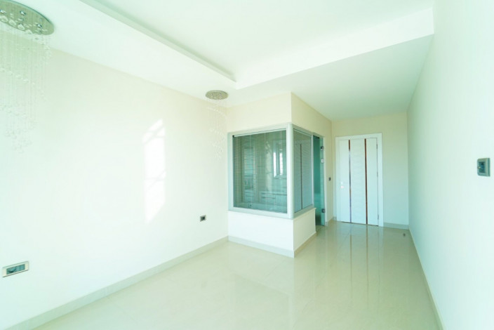 Меблированная трехкомнатная квартира с видом на море в районе Махмутлар, 120м - Ракурс 19