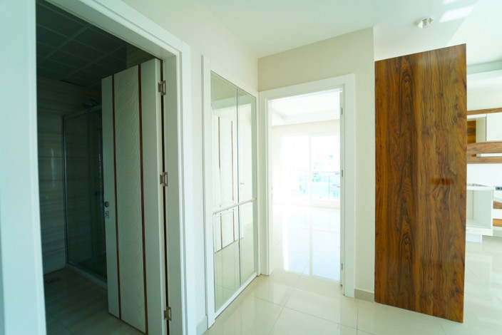 Меблированная трехкомнатная квартира с видом на море в районе Махмутлар, 120м - Ракурс 23