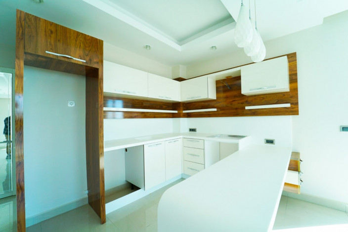 Меблированная трехкомнатная квартира с видом на море в районе Махмутлар, 120м - Ракурс 24