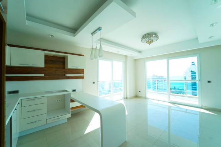 Меблированная трехкомнатная квартира с видом на море в районе Махмутлар, 120м - Ракурс 27