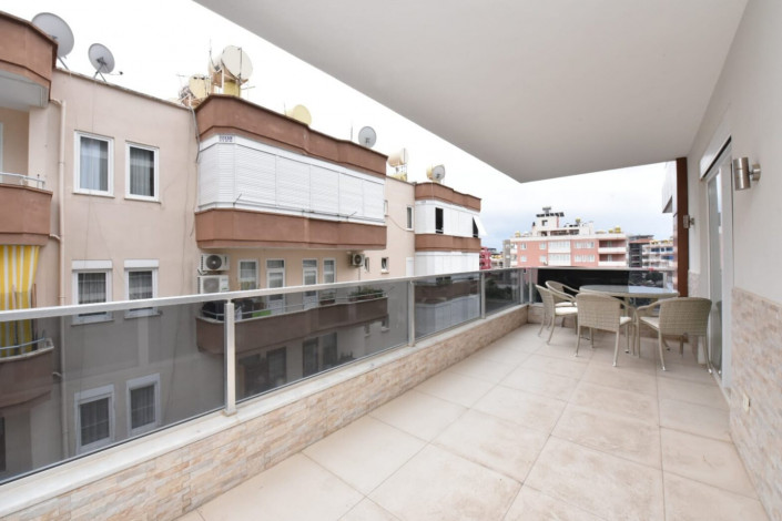 Шикарная квартира 1+1 на пляже Клеопатра, 75м2! - Ракурс 26