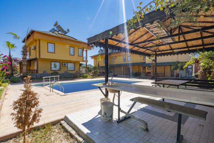 Меблированная трехуровневая вилла на продажу в Демирташ - Ракурс 3