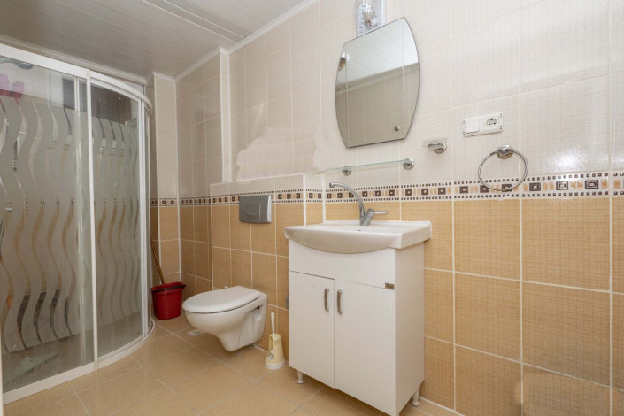 Меблированная трехуровневая вилла на продажу в Демирташ - Ракурс 10