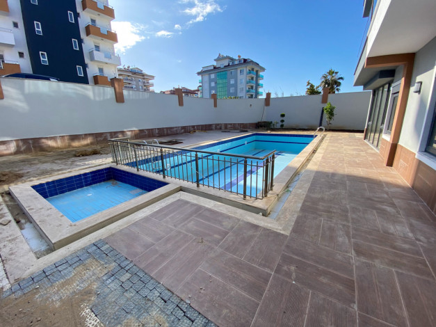 Мебелированная квартира 1+1 в Жилом Комплексе - Ракурс 3