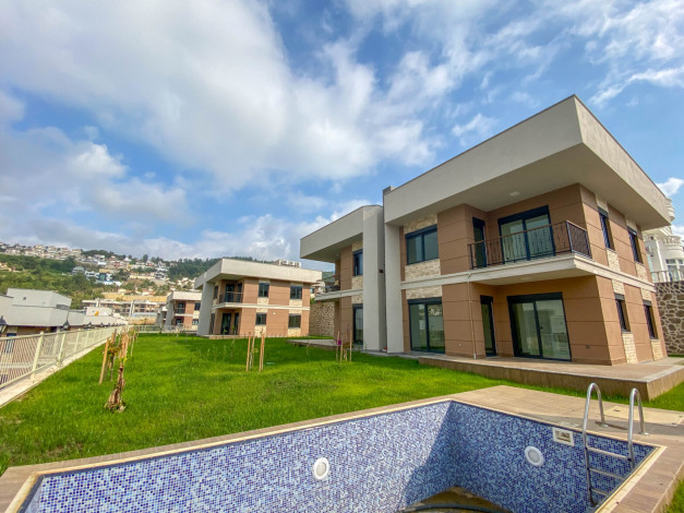 Новая пятикомнатная  вилла в районе Каргыджак, 220м - Ракурс 4