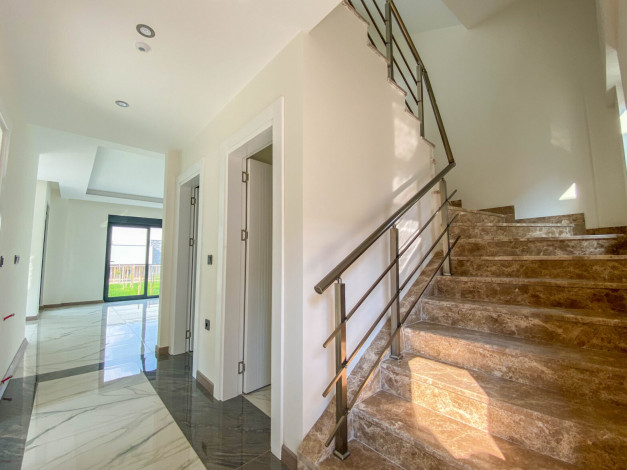 Новая пятикомнатная  вилла в районе Каргыджак, 220м - Ракурс 6