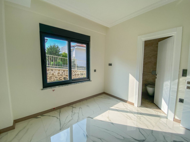 Новая пятикомнатная  вилла в районе Каргыджак, 220м - Ракурс 8