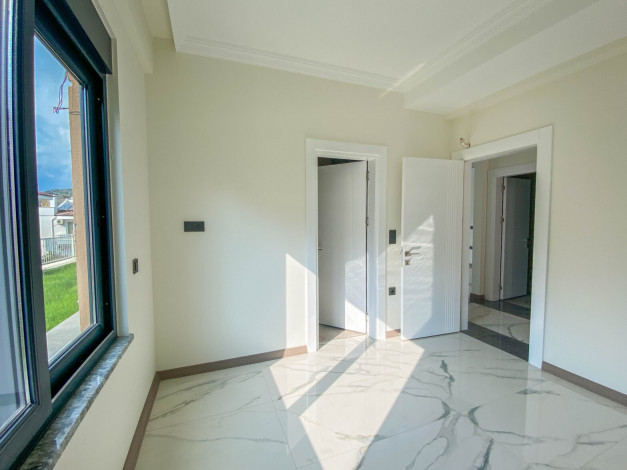 Новая пятикомнатная  вилла в районе Каргыджак, 220м - Ракурс 9