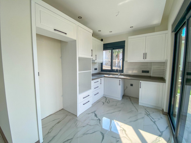 Новая пятикомнатная  вилла в районе Каргыджак, 220м - Ракурс 19