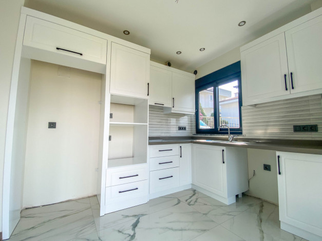 Новая пятикомнатная  вилла в районе Каргыджак, 220м - Ракурс 20