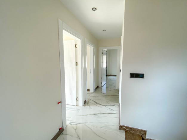 Новая пятикомнатная  вилла в районе Каргыджак, 220м - Ракурс 23