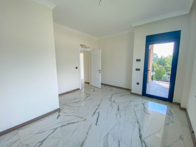 Новая пятикомнатная  вилла в районе Каргыджак, 220м - Ракурс 37