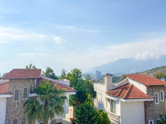 Новая пятикомнатная  вилла в районе Каргыджак, 220м - Ракурс 45