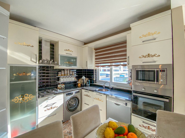 Меблированный дуплекс с видом на бассейн и горы в районе Кестель, 200м - Ракурс 3