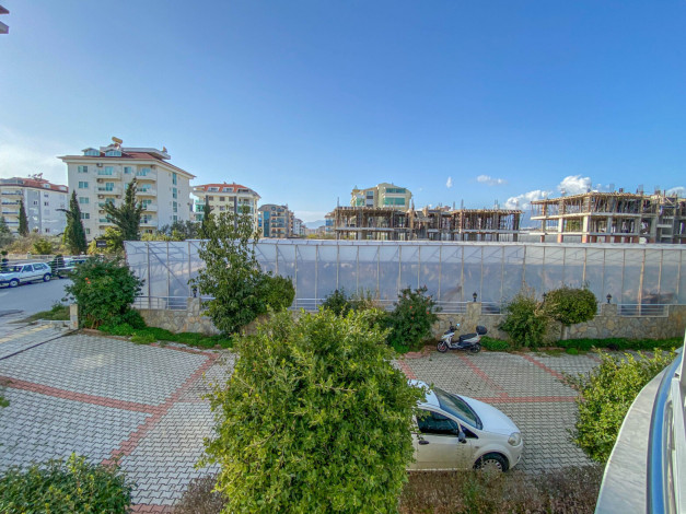 Меблированный дуплекс с видом на бассейн и горы в районе Кестель, 200м - Ракурс 10