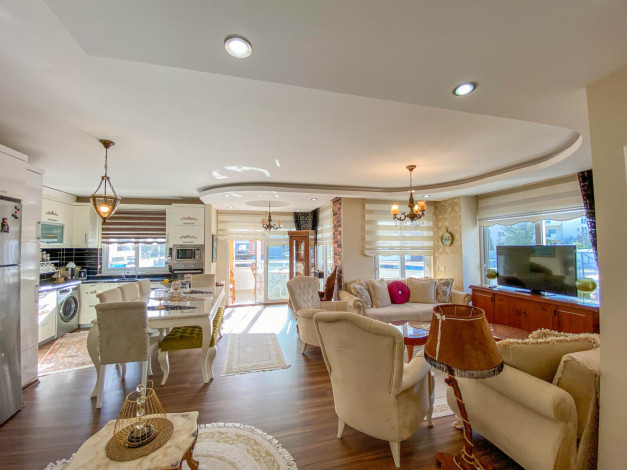 Меблированный дуплекс с видом на бассейн и горы в районе Кестель, 200м - Ракурс 16