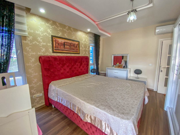 Меблированный дуплекс с видом на бассейн и горы в районе Кестель, 200м - Ракурс 21