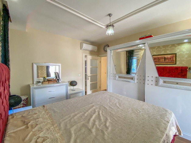 Меблированный дуплекс с видом на бассейн и горы в районе Кестель, 200м - Ракурс 22