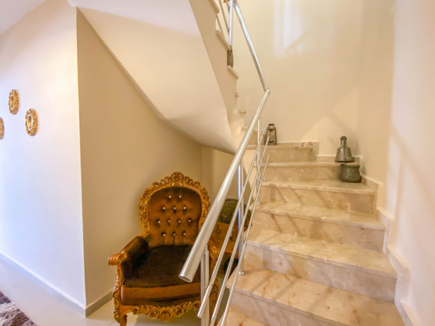 Меблированный дуплекс с видом на бассейн и горы в районе Кестель, 200м - Ракурс 26