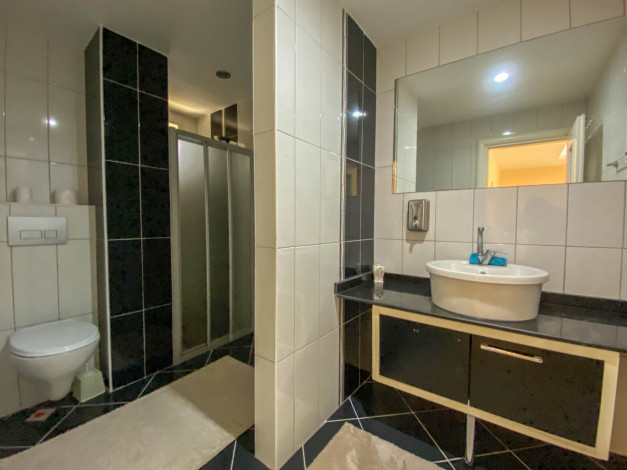 Меблированный дуплекс с видом на бассейн и горы в районе Кестель, 200м - Ракурс 33