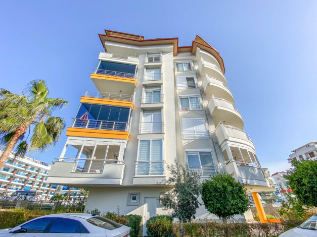 Меблированный дуплекс с видом на бассейн и горы в районе Кестель, 200м - Ракурс 37