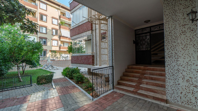 Меблированная квартира планировки 1+1, 70м2 в районе Оба - Ракурс 2