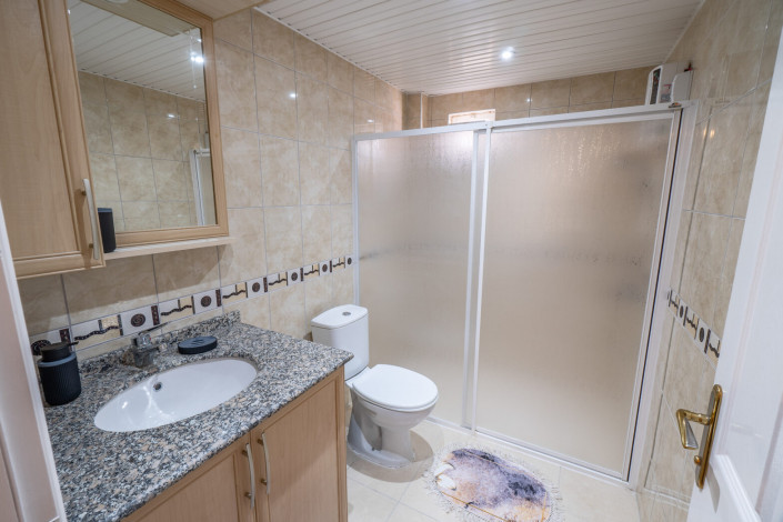 Меблированная квартира планировки 1+1, 70м2 в районе Оба - Ракурс 22