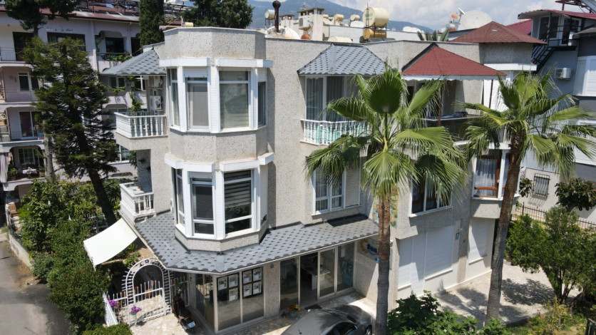 Двухуровневая вилла 3+1, 300 м2 с видом на крепость Алании вблизи пляжа Клеопатры - Ракурс 13