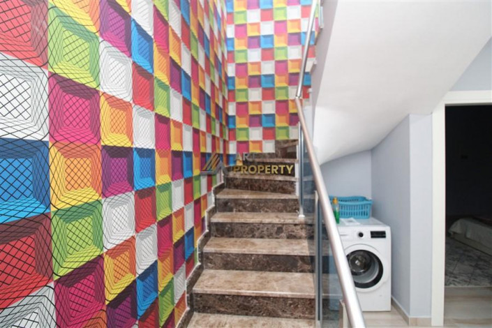 Меблированный пентхаус 3+1, 180м2 с видом на море, район Махмутлар - Ракурс 4