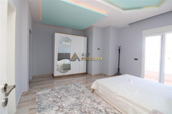 Меблированный пентхаус 3+1, 180м2 с видом на море, район Махмутлар - Ракурс 34