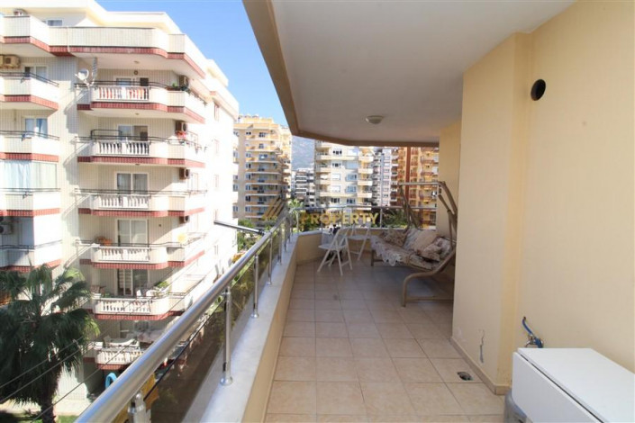 Просторная меблированная квартира 2+1, 120м2 на первой береговой линии  с видом на море, Махмутлар - Ракурс 6