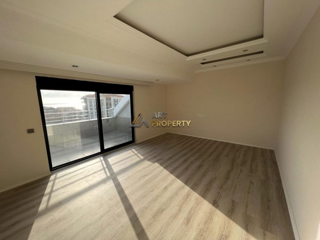 Двухэтажный пентхаус  4+1, 300м2 с видом на море в современном жилом комплексе, район Махмутлар - Ракурс 2