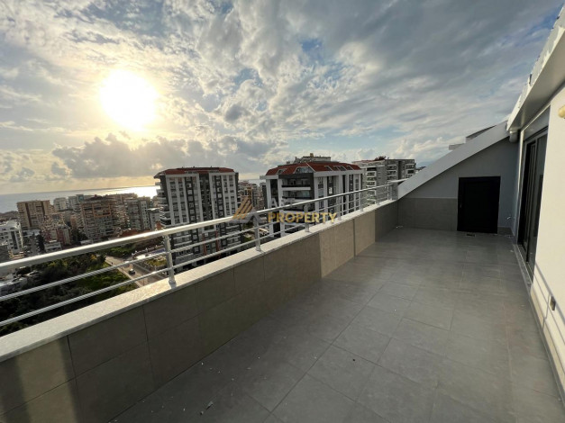 Двухэтажный пентхаус  4+1, 300м2 с видом на море в современном жилом комплексе, район Махмутлар - Ракурс 6