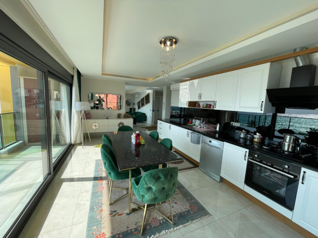 Просторная видовая квартира планировки 2+1, 160м2 на первой береговой линии в районе Махмутлар - Ракурс 2