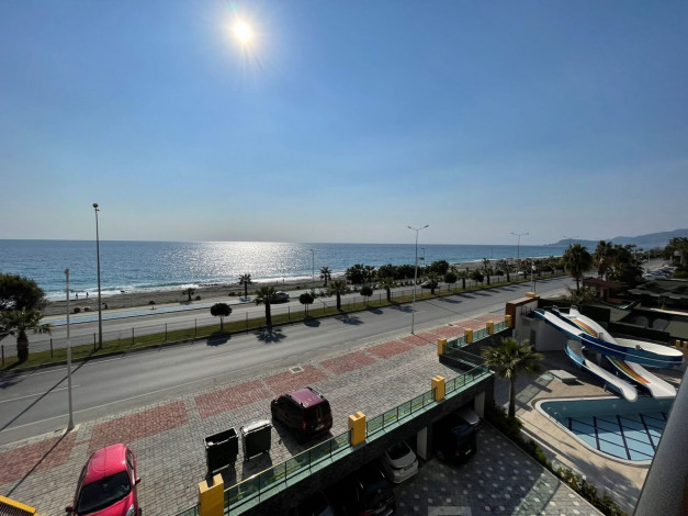 Просторная видовая квартира планировки 2+1, 160м2 на первой береговой линии в районе Махмутлар - Ракурс 17