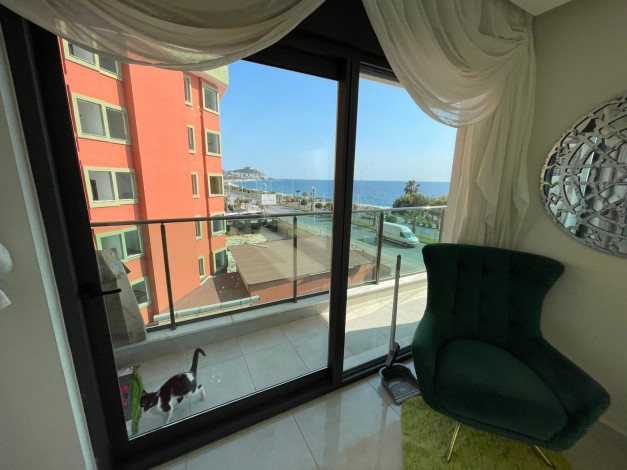 Просторная видовая квартира планировки 2+1, 160м2 на первой береговой линии в районе Махмутлар - Ракурс 35