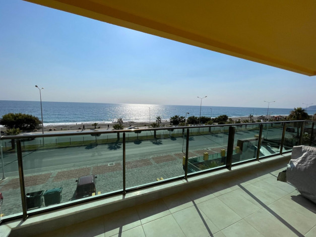 Просторная видовая квартира планировки 2+1, 160м2 на первой береговой линии в районе Махмутлар - Ракурс 44