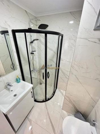 Апартаменты планировки 2+1, 90м2 в шаговой доступности от моря, район Тосмур - Ракурс 12