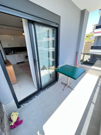 Видовые апартаменты планировки 1+1, 65м2 в новом жилом комплексе в районе Каргыджак - Ракурс 4