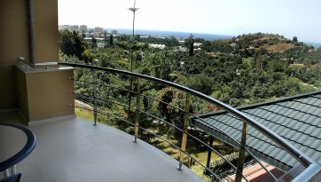 Просторная вилла с видом на Средиземное море и собственным садом в районе Кестель - Ракурс 24