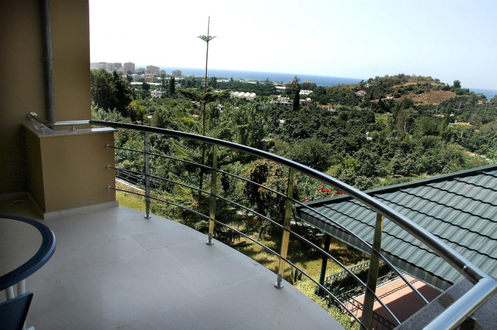 Просторная вилла с видом на Средиземное море и собственным садом в районе Кестель - Ракурс 23